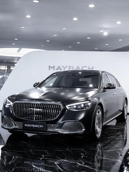 重庆97岚图汽车的售后服务让用户无忧出行，迈巴赫未来的豪华车趋势